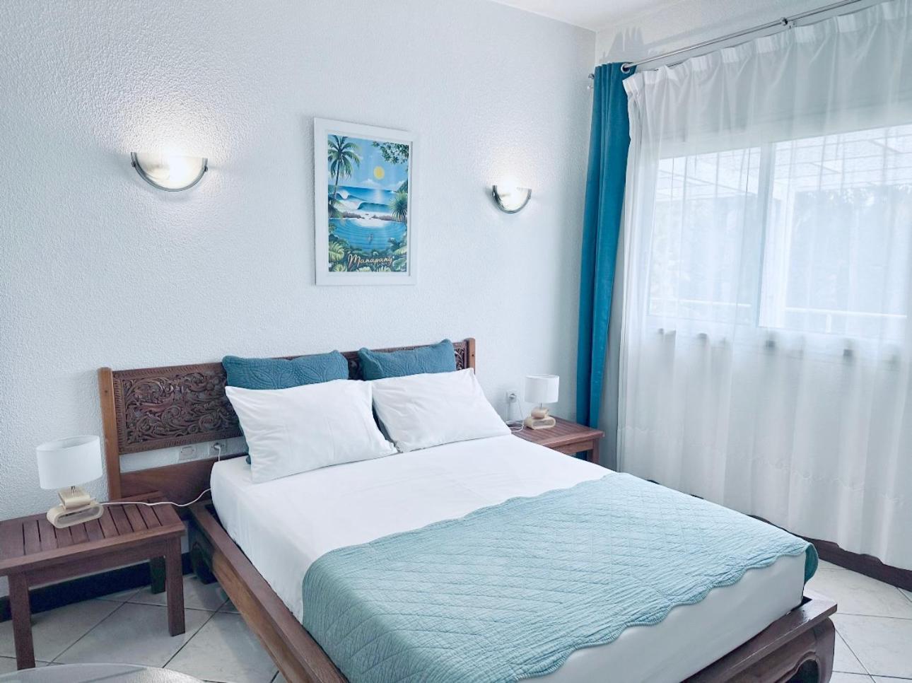 Hotel Residence Le Phoenix Saint Pierre Exterior foto